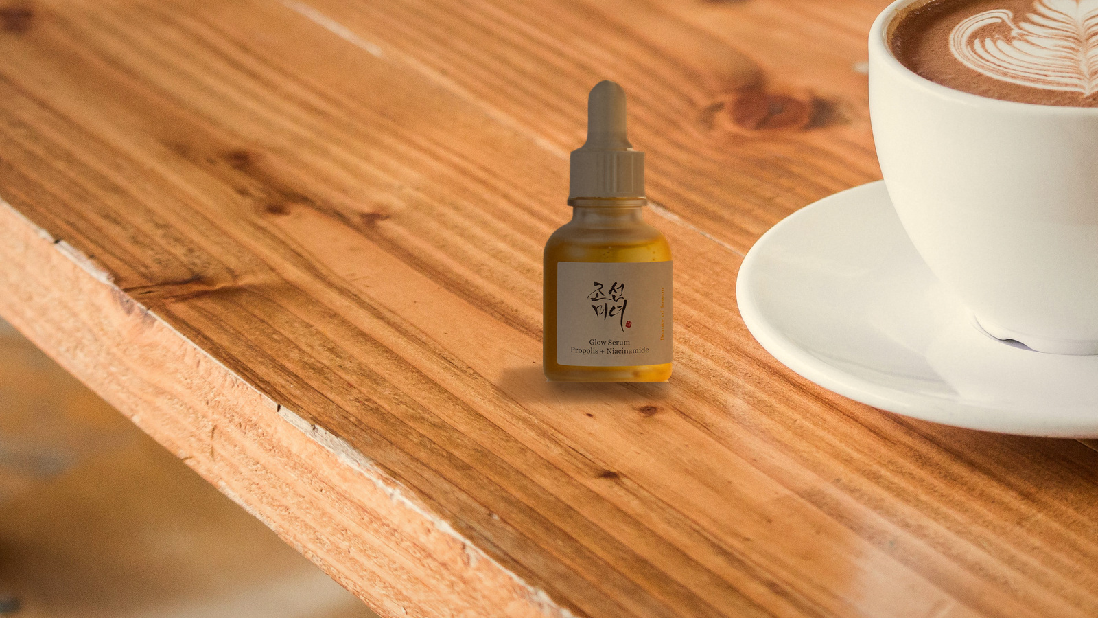 SkinNote No. 24 — Dry Cheeks, Shiny T-Zone: Finding Balance for Combination Skin in Autumn
