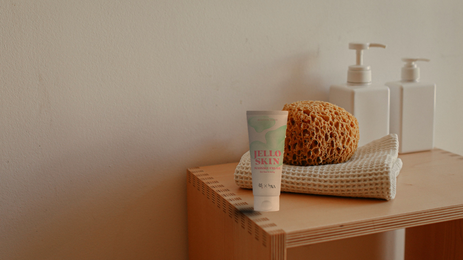 SkinNote No. 26 — Tight, Itchy Skin Under Your Jumper? Autumn Body Care in Five Minutes